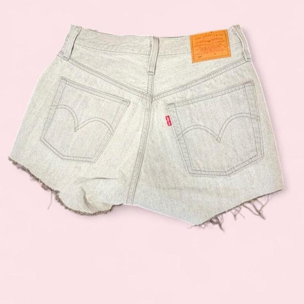 Levi’s 501 Size 26 high rise cut-off denim shorts beach grung Indie sleaze badic
